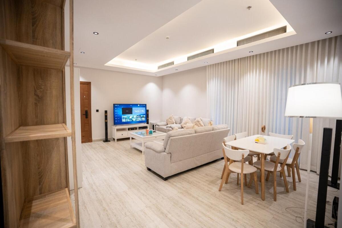 Lp99-8 Luxury 2br In Al Murooj Apartment Riyadh
